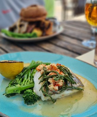 Pub food Tetbury | Priory Inn